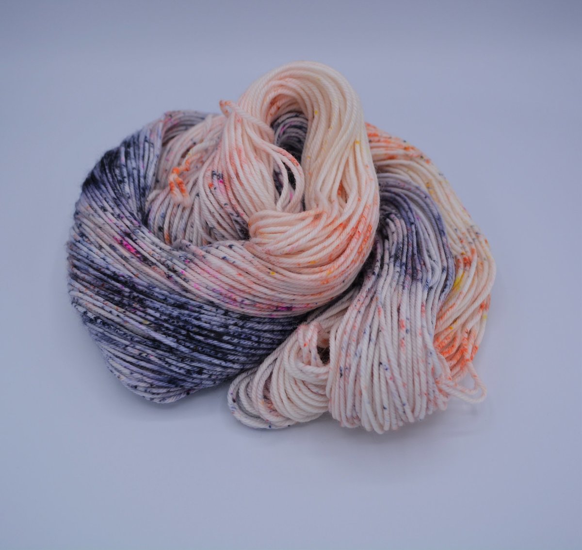 Premium Superwash Merino – DK Yarn "Mazzy"