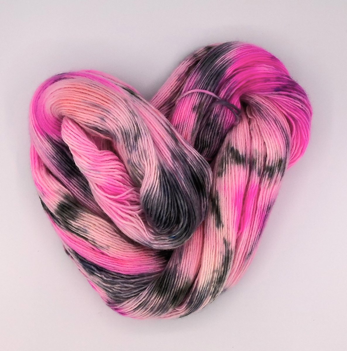 Merino Fine Organic – Fingering/Sock Yarn "Peekaboo"